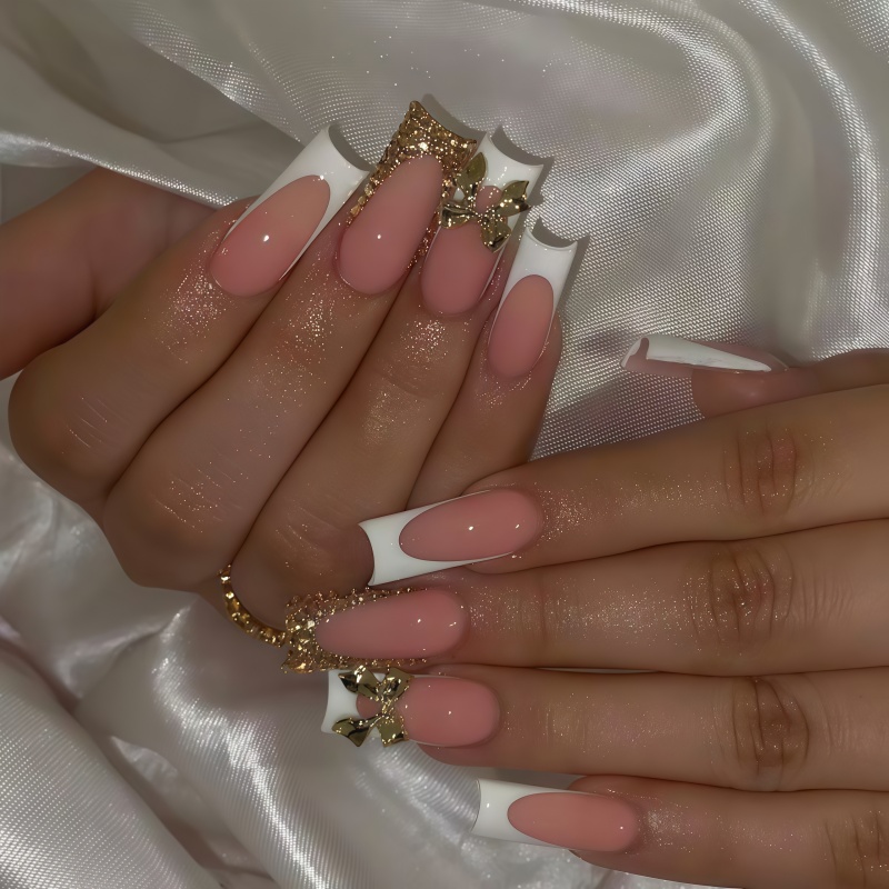 Nail Art Elegant - 24 parçalı altın fiyonk desenli tırnak