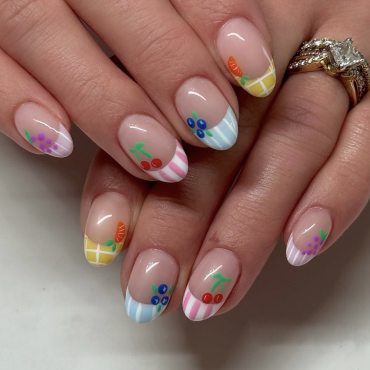 24 Adet Basit Badem Çivi İpuçl - Nail Art Oval incelemesi ve fiyatı