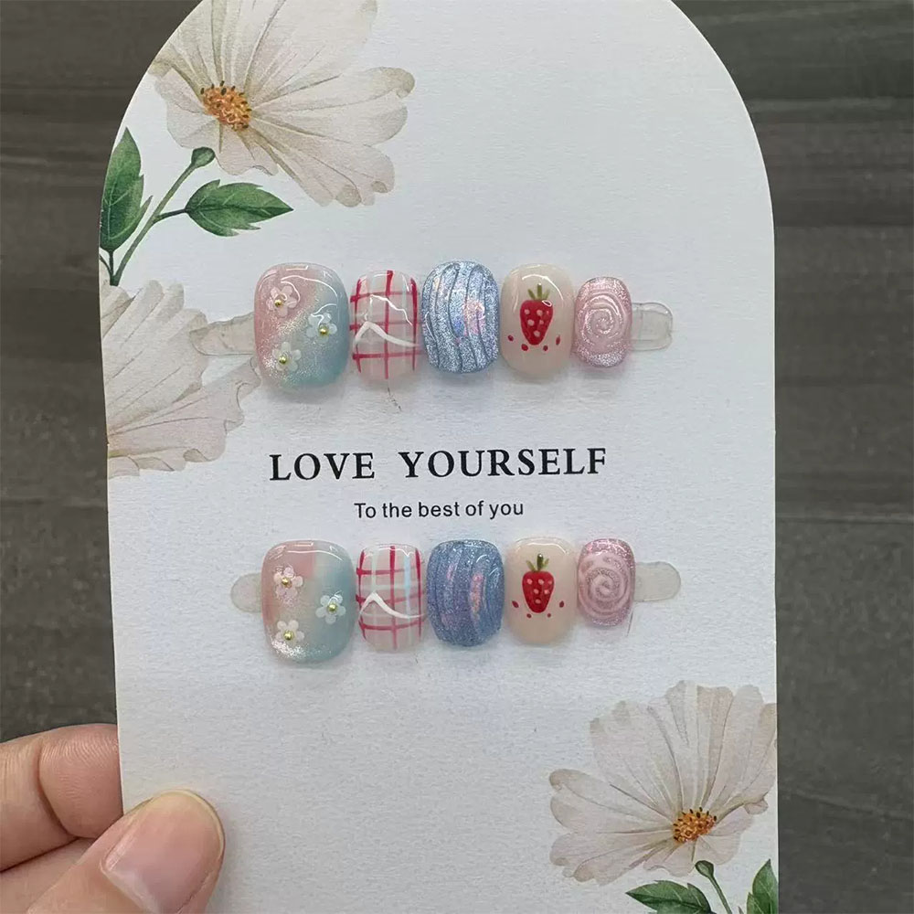 Nazik Zarif El Çizilmiş Çiçek  - Nail Art Elegant incelemesi ve fiyatı